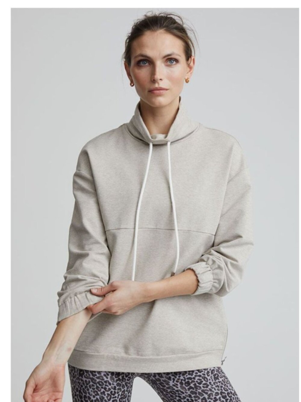 Varley Warwick Sweatshirt Ivory Funnel Neck Side Zip Pullover Sweatshirt L EUC